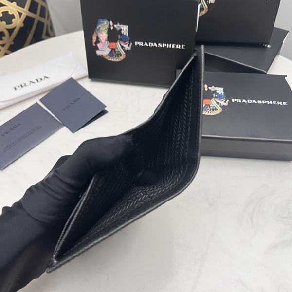 プラダ財布コピー素材ディテール